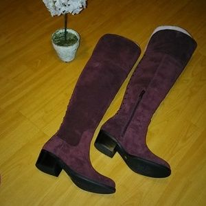 NWT Vince Camuto Bashan Deep Sugar Plum Sz7M boot